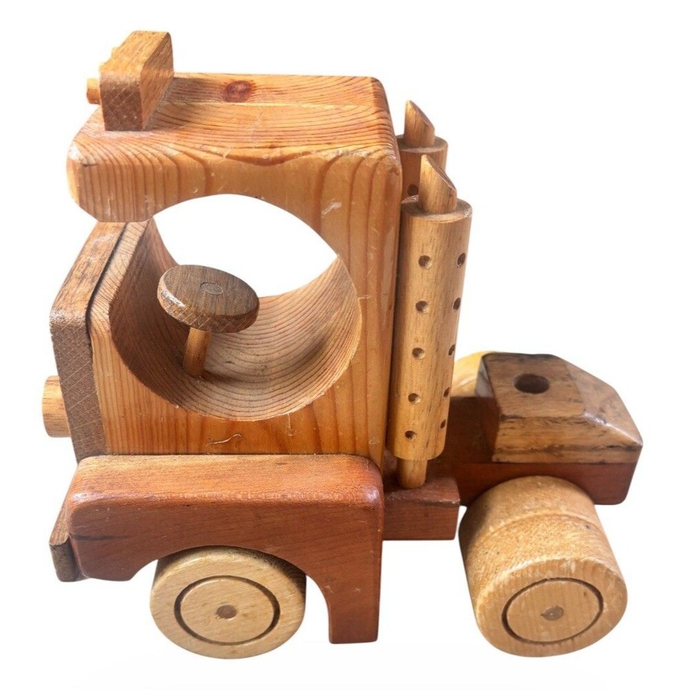 Vintage Handmade Wooden Semi Semi-Truck Big Rig Vehicle Toy 7-Inch Natural Wood